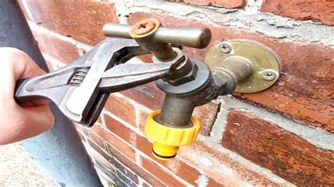 Outdoor Faucet Leaking Guide On How To Repair A Dripping Faucet Garden